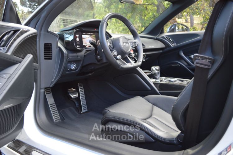 Audi R8 Spyder MAGNIFIQUE AUDI R8 SPYDER 5.2 FSI V10 PLUS 610ch S-TRONIC VALEUR NEUF + DE 245Ke B&O MAGNETIC RIDE CARBONE INT + EXT ECHAP. SPORT CARPLAY CAMERA LASER - <small></small> 139.990 € <small>TTC</small> - #21