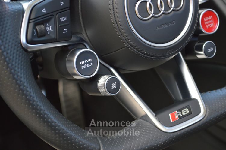 Audi R8 Spyder MAGNIFIQUE AUDI R8 SPYDER 5.2 FSI V10 PLUS 610ch S-TRONIC VALEUR NEUF + DE 245Ke B&O MAGNETIC RIDE CARBONE INT + EXT ECHAP. SPORT CARPLAY CAMERA LASER - <small></small> 139.990 € <small>TTC</small> - #27