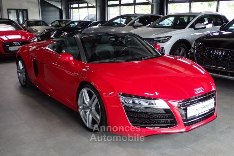 Audi R8 Spyder V10 525ch S tronic Caméra MAGNETICRIDE freins céramique B&O deuxième main Garantie 12 mois Suivi complet - <small></small> 90.000 € <small>TTC</small> - #5