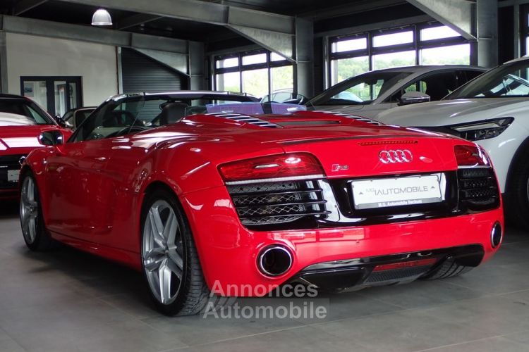 Audi R8 Spyder V10 525ch S tronic Caméra MAGNETICRIDE freins céramique B&O deuxième main Garantie 12 mois Suivi complet - <small></small> 90.000 € <small>TTC</small> - #9