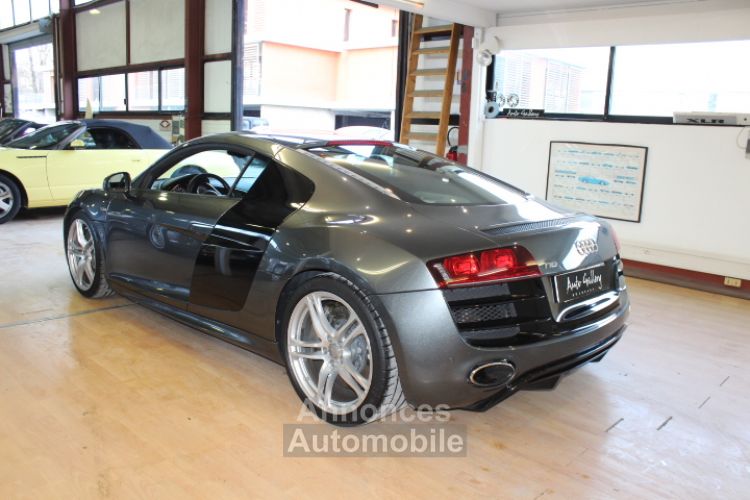 Audi R8 V10 R-TRONIC COUPÉ - <small></small> 64.900 € <small></small> - #10