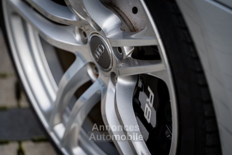 Audi R8 V8 4.2 FSI Quattro | Boite Méca | 21.400kms Certifiés - <small></small> 92.500 € <small>TTC</small> - #22