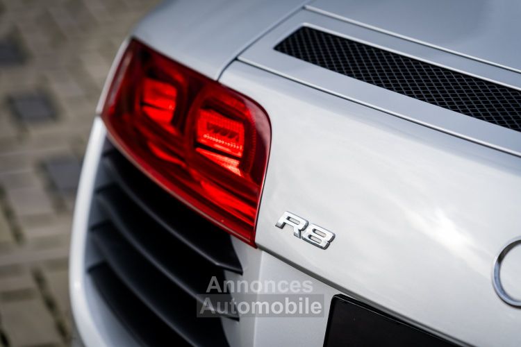 Audi R8 V8 4.2 FSI Quattro | Boite Méca | 21.400kms Certifiés - <small></small> 92.500 € <small>TTC</small> - #23