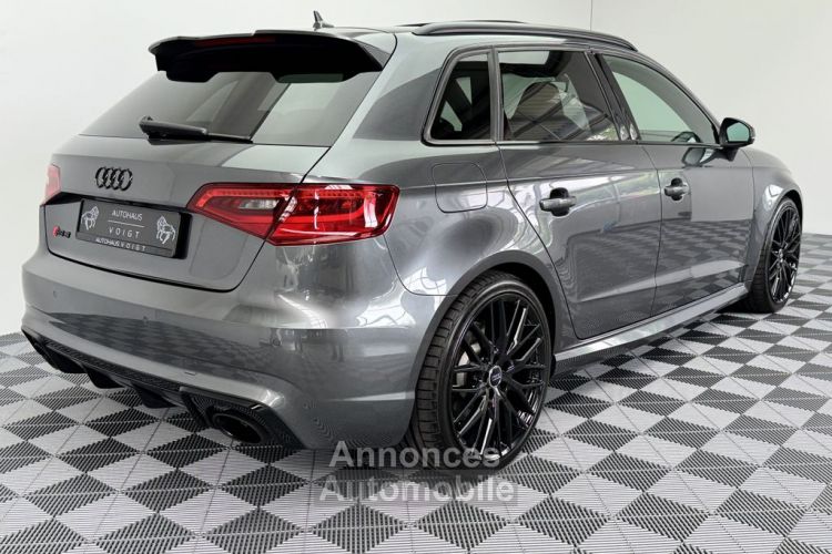 Audi RS3 Sportback / Toit pano / Garantie 12 mois - <small></small> 42.900 € <small>TTC</small> - #2