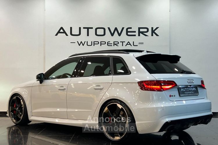 Audi RS3 Sportback / Toit pano / Garantie 12 mois - <small></small> 42.999 € <small>TTC</small> - #3