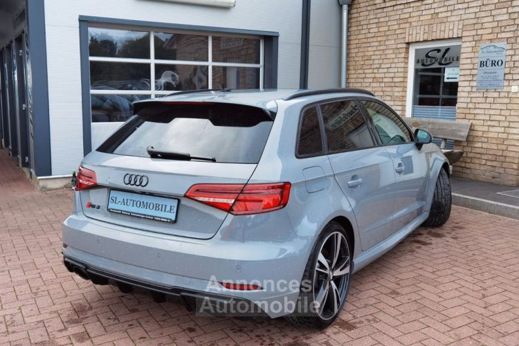 Audi RS3 Sportback / Virtual Cockpit / Toit Pano / Garantie 12 Mois - <small></small> 59.500 € <small></small> - #3