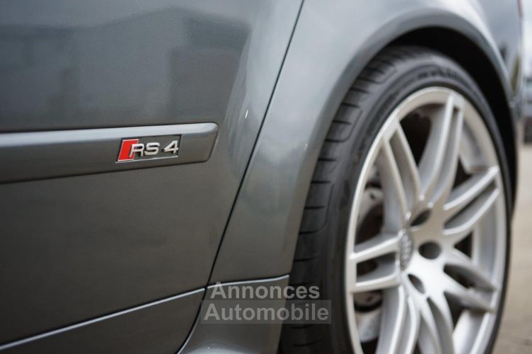 Audi RS4 AUDI RS4 AVANT V8 4.2 FSI 420 CH QUATTRO Boite Manuelle - Echappement Supersprint - TO - Bose - Audi Exclusive - Sièges Chauffants AV/AR - <small></small> 35.890 € <small>TTC</small> - #24