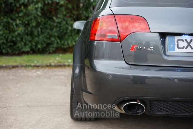 Audi RS4 AUDI RS4 AVANT V8 4.2 FSI 420 CH QUATTRO Boite Manuelle - Echappement Supersprint - TO - Bose - Audi Exclusive - Sièges Chauffants AV/AR - <small></small> 35.890 € <small>TTC</small> - #33