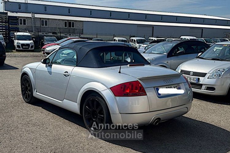 Audi TT Roadster 1.8 T 180CH TIPTRONIC - <small></small> 7.999 € <small>TTC</small> - #10