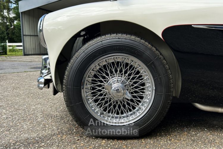 Austin Healey 100 BN2 - <small></small> 105.000 € <small>TTC</small> - #3