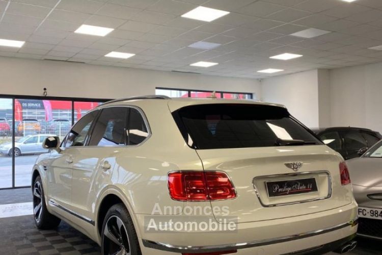 Bentley Bentayga 4.0 V8 550 CV Centenary Origine france 100 TH Toutes Options Offre de LOA / Crédit Ballon : 1.601 Euros /mois TTC - <small></small> 144.900 € <small>TTC</small> - #3