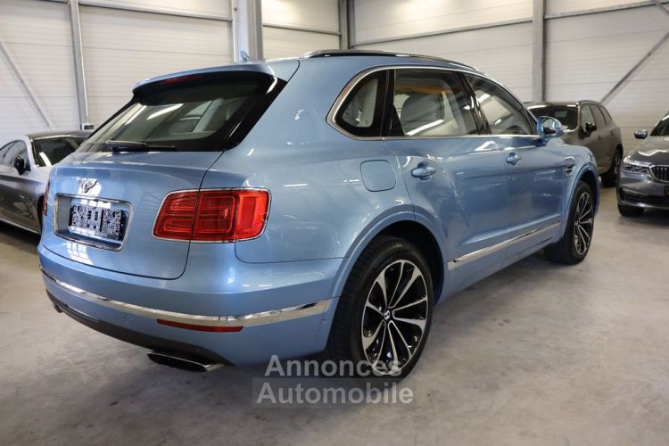 Bentley Bentayga 6.0 W12 608 ch 4WD First Edition ACC TOP 360° 1èreM Sièges AV,AR chauffants électriques , AV massants , Chauffants , Garantie 12 mois - <small></small> 145.590 € <small></small> - #4