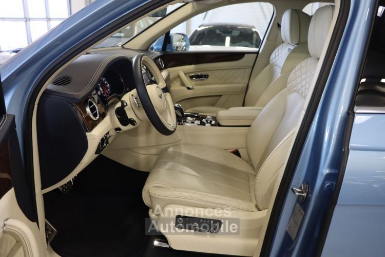 Bentley Bentayga 6.0 W12 608 ch 4WD First Edition ACC TOP 360° 1èreM Sièges AV,AR chauffants électriques , AV massants , Chauffants , Garantie 12 mois - <small></small> 145.590 € <small></small> - #6