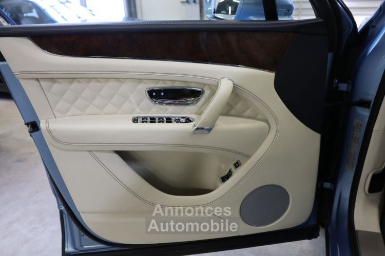 Bentley Bentayga 6.0 W12 608 ch 4WD First Edition ACC TOP 360° 1èreM Sièges AV,AR chauffants électriques , AV massants , Chauffants , Garantie 12 mois - <small></small> 145.590 € <small></small> - #7