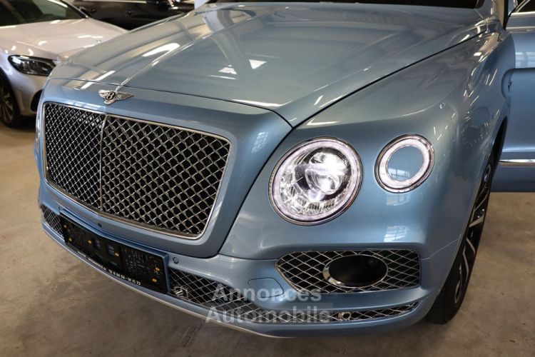 Bentley Bentayga 6.0 W12 608 ch 4WD First Edition ACC TOP 360° 1èreM Sièges AV,AR chauffants électriques , AV massants , Chauffants , Garantie 12 mois - <small></small> 145.590 € <small></small> - #22