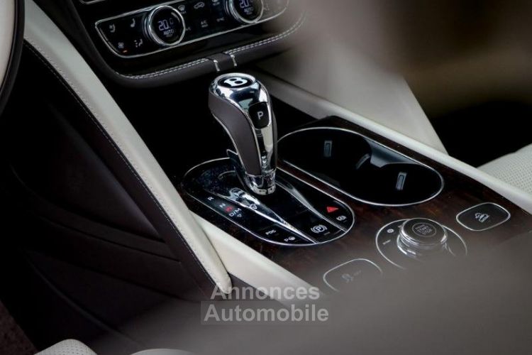 Bentley Bentayga EWB 4.0 V8 Azure 550ch - <small></small> 310.000 € <small>TTC</small> - #18