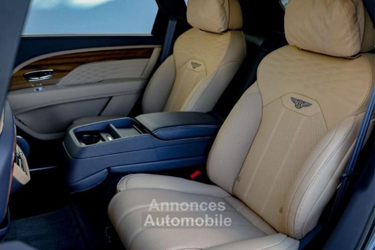 Bentley Bentayga EWB Azure 4.0 V8 550ch - <small></small> 318.000 € <small>TTC</small> - #6