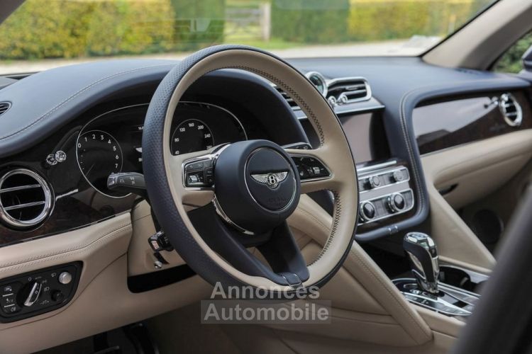 Bentley Bentayga FIRST HYBRID HYBRID 450 - <small></small> 245.990 € <small>TTC</small> - #18