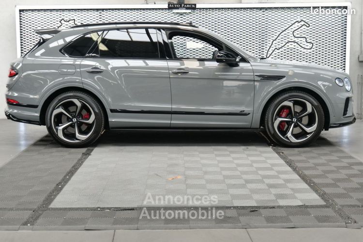 Bentley Bentayga New s hybrid 1ere main francais tva recuperable gps toit ouvrant panoramique virtual cockpit homelink ja 22 carbone ext dvd arriere surpique rouge ang - <small></small> 300.000 € <small>TTC</small> - #3