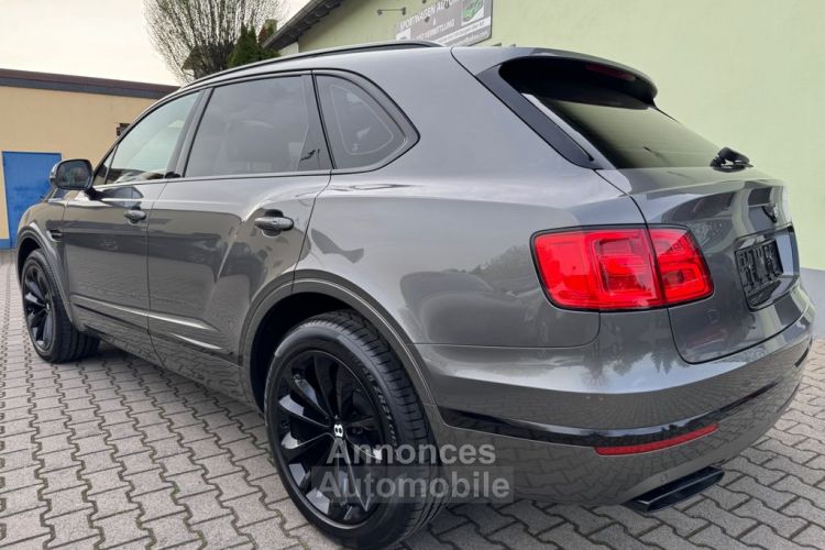 Bentley Bentayga W12 6.0 608 ch / TOP / Attelage Pivotant / Volant chauffant /Caméra 360° /Ventilation Des Sièges et massants  / Garantie 12 Mois Prémium - <small></small> 125.990 € <small></small> - #3