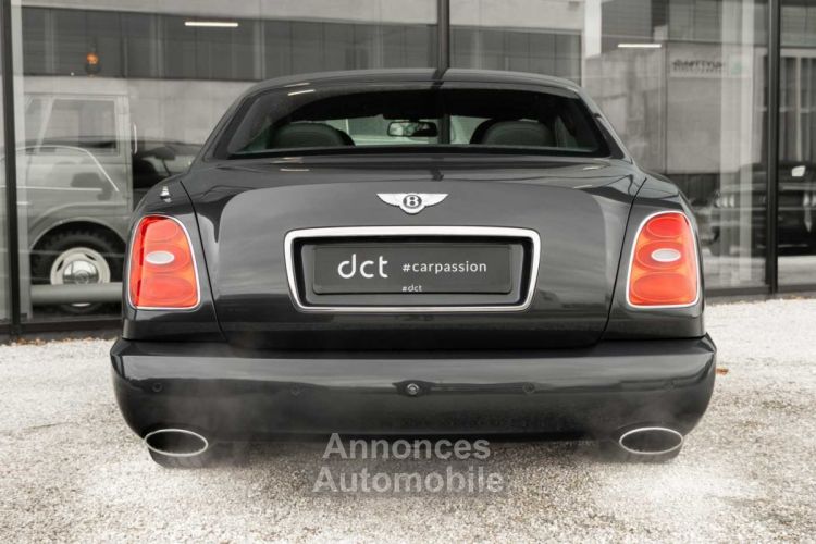 Bentley Brooklands FlyingB Mascot Mulliner SportPack Walnut RearView - <small></small> 149.900 € <small>TTC</small> - #5