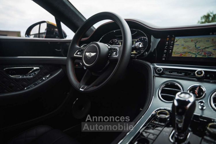 Bentley Continental GT V8 Carbon Mulliner Blackline B&O Pano - <small></small> 225.900 € <small>TTC</small> - #25