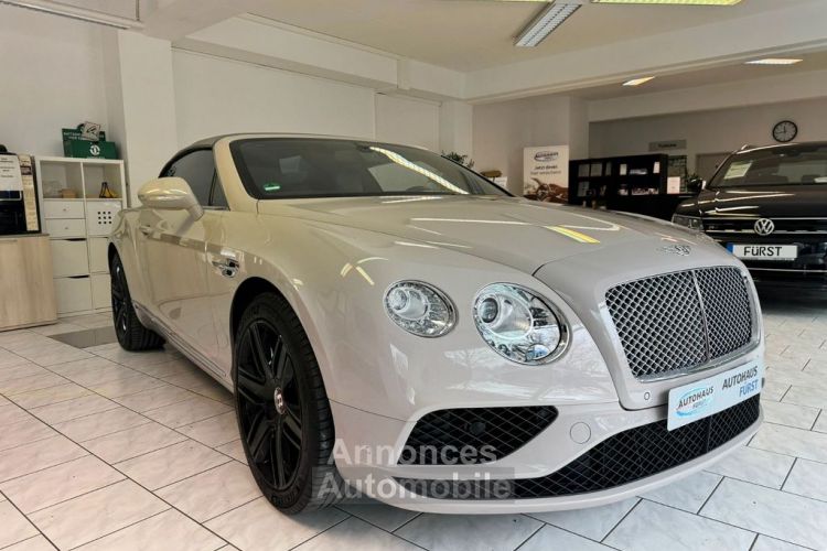 Bentley Continental GTC 4.0 V8 507 ch 4WD*ACC*Softclose* JA20* Facelift* Caméra 360° * Sièges chauffants et massants * Garantie 12 mois Prémium - <small></small> 109.990 € <small>TTC</small> - #2