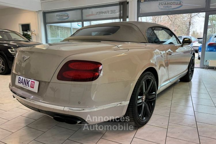 Bentley Continental GTC 4.0 V8 507 ch 4WD*ACC*Softclose* JA20* Facelift* Caméra 360° * Sièges chauffants et massants * Garantie 12 mois Prémium - <small></small> 109.990 € <small>TTC</small> - #12