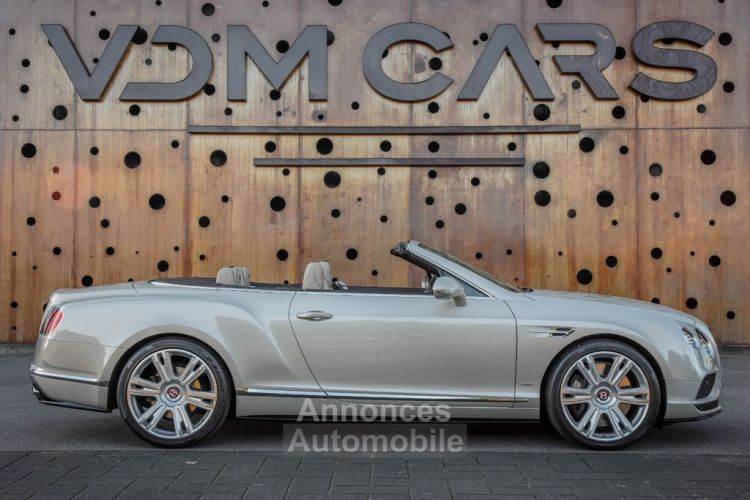 Bentley Continental GTC 4.0 V8 S 528 Ch 4WD*ACC *JA20* 1èreM* MULLINER*MASSAGE* Sièges Chauffants Massants Ventilés * Garantie 12 Mois Prémium - <small></small> 145.590 € <small>TTC</small> - #12