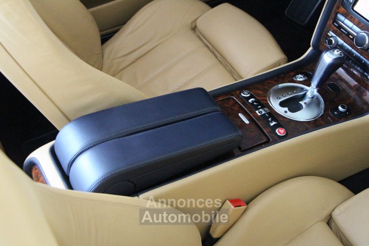 Bentley Continental GTC GTC W12 - <small>A partir de </small>690 EUR <small>/ mois</small> - #24