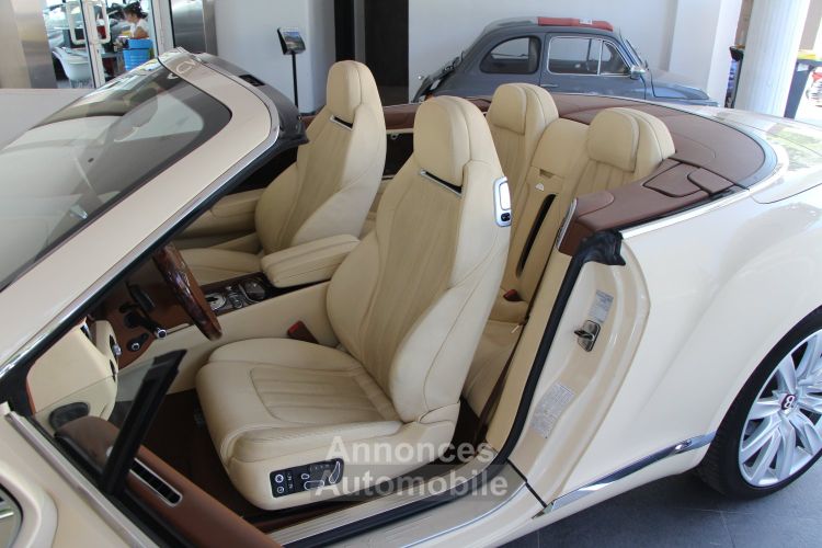 Bentley Continental GTC V8 4.0 507 Ch - <small>A partir de </small>990 EUR <small>/ mois</small> - #9