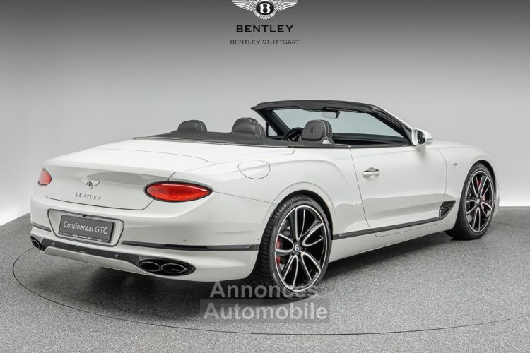 Bentley Continental GTC V8 4.0 S 549 BLACKLINE Mulliner B&O 1èreM Entretien Certified by Bentley, Blanc Glacier Sièges Massants Et Ventilés Garantie 12 Mois Prémium - <small></small> 224.990 € <small></small> - #4