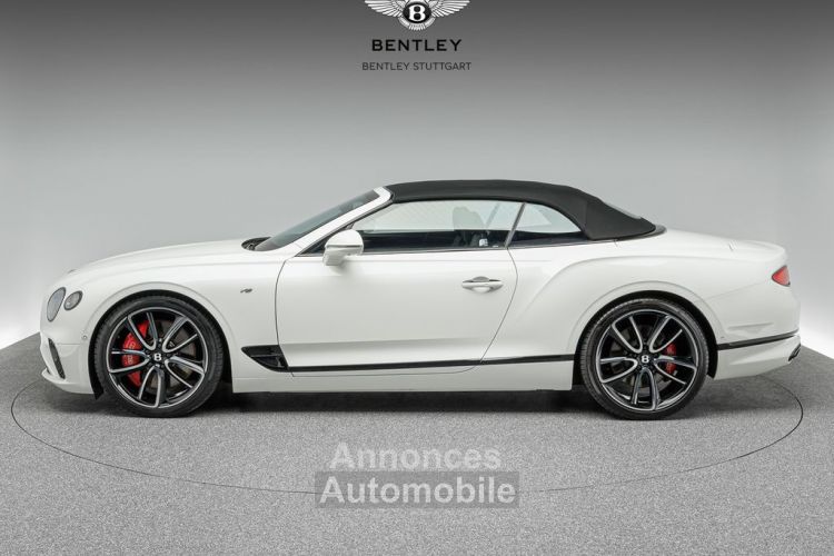 Bentley Continental GTC V8 4.0 S 549 BLACKLINE Mulliner B&O 1èreM Entretien Certified by Bentley, Blanc Glacier Sièges Massants Et Ventilés Garantie 12 Mois Prémium - <small></small> 224.990 € <small></small> - #6