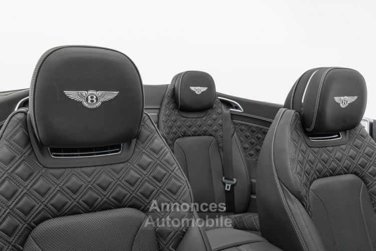 Bentley Continental GTC V8 4.0 S 549 BLACKLINE Mulliner B&O 1èreM Entretien Certified by Bentley, Blanc Glacier Sièges Massants Et Ventilés Garantie 12 Mois Prémium - <small></small> 224.990 € <small></small> - #28