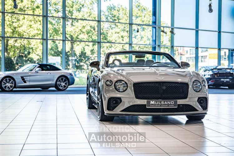 Bentley Continental GTC W12 6.0 635  AKRAPOVIC STARTECH CARBON MULLINER 360° B&O Entretien Bentley  Sièges Massants Et Ventilés Garantie 12 Mois Prémium - <small></small> 227.990 € <small>TTC</small> - #2