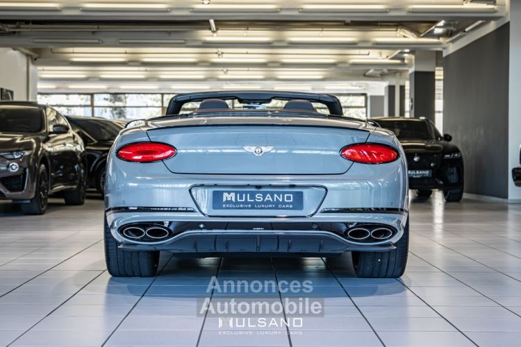 Bentley Continental GTC W12 6.0 635  AKRAPOVIC STARTECH CARBON MULLINER 360° B&O Entretien Bentley  Sièges Massants Et Ventilés Garantie 12 Mois Prémium - <small></small> 227.990 € <small>TTC</small> - #4