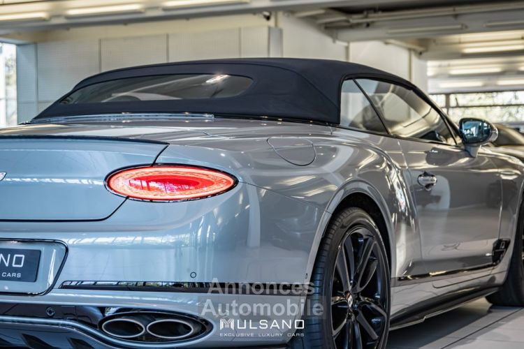 Bentley Continental GTC W12 6.0 635  AKRAPOVIC STARTECH CARBON MULLINER 360° B&O Entretien Bentley  Sièges Massants Et Ventilés Garantie 12 Mois Prémium - <small></small> 227.990 € <small>TTC</small> - #24