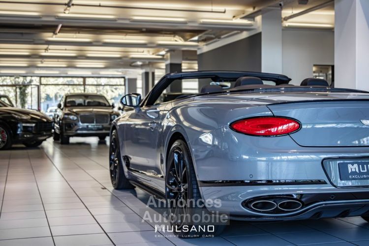 Bentley Continental GTC W12 6.0 635  AKRAPOVIC STARTECH CARBON MULLINER 360° B&O Entretien Bentley  Sièges Massants Et Ventilés Garantie 12 Mois Prémium - <small></small> 227.990 € <small>TTC</small> - #25