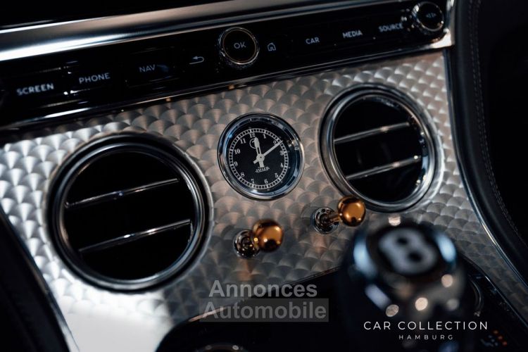 Bentley Continental GTC W12 6.0 635 1èreM  No. 1 Edition | 1 of 100  BY MULLINER Noire Beluga 360° Entretien Bentley  Sièges Massants Et Ventilés Garantie 12 Mois Prémium - <small></small> 219.990 € <small>TTC</small> - #10