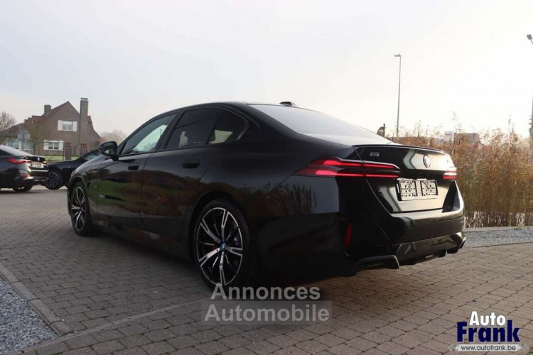 BMW i5 40- M-SPORT TREKHK PANO B&W DRIV PRO 20 - <small></small> 67.950 € <small>TTC</small> - #5