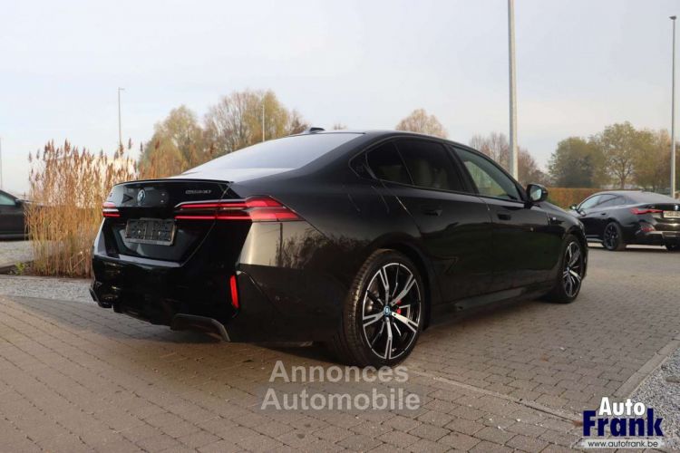 BMW i5 40- M-SPORT TREKHK PANO B&W DRIV PRO 20 - <small></small> 67.950 € <small>TTC</small> - #7