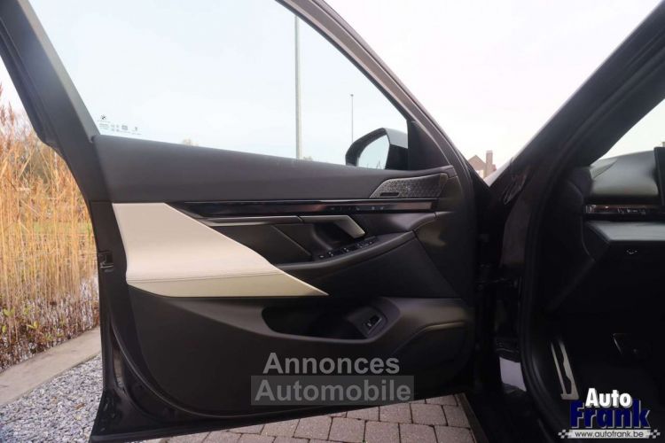 BMW i5 40- M-SPORT TREKHK PANO B&W DRIV PRO 20 - <small></small> 67.950 € <small>TTC</small> - #23