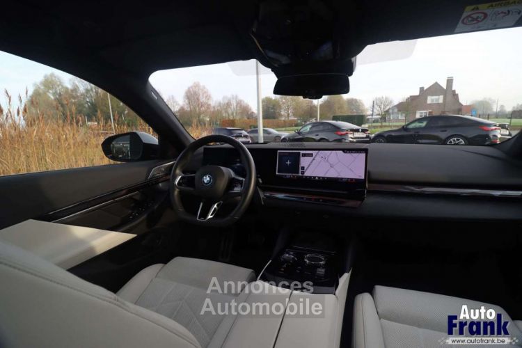 BMW i5 40- M-SPORT TREKHK PANO B&W DRIV PRO 20 - <small></small> 67.950 € <small>TTC</small> - #30