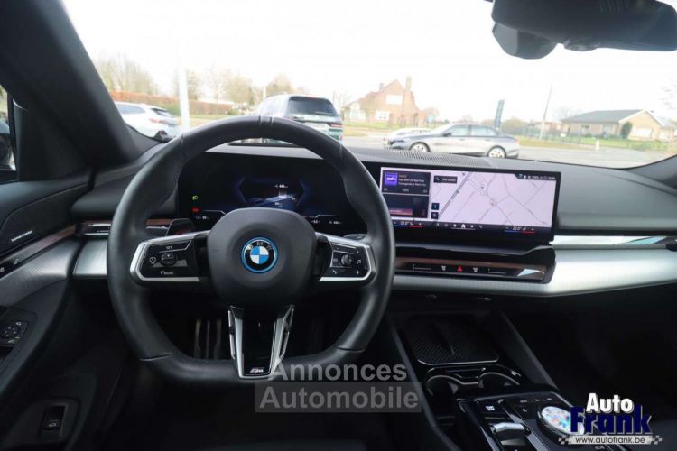 BMW i5 40 M-SPORT PANO 360CAM DRIV+PARK PRO H&K - <small></small> 64.950 € <small>TTC</small> - #29