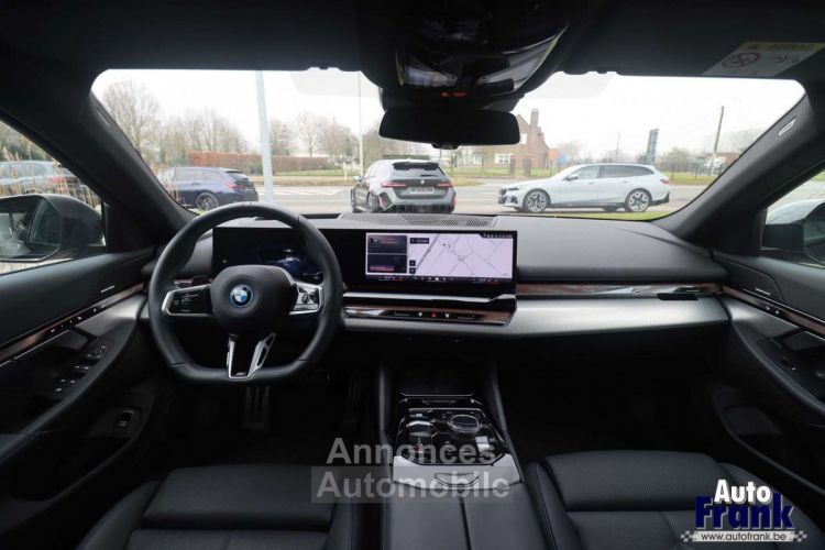 BMW i5 40 M-SPORT PANO 360CAM DRIV+PARK PRO H&K - <small></small> 64.950 € <small>TTC</small> - #26