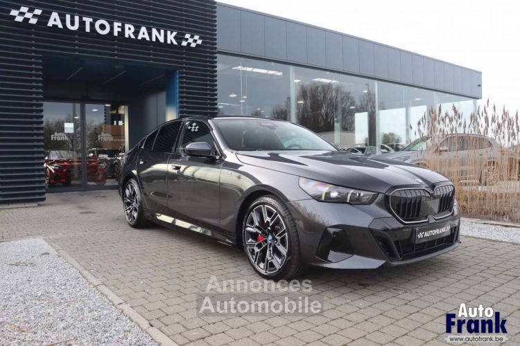 BMW i5 40 M-SPORT PANO 360CAM TREKHK COMFRTZETL - <small></small> 79.950 € <small>TTC</small> - #1