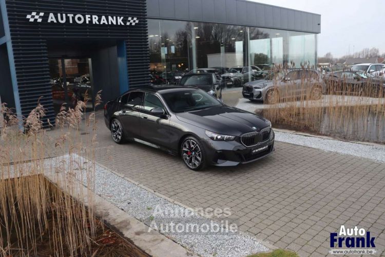 BMW i5 40 M-SPORT PANO 360CAM TREKHK COMFRTZETL - <small></small> 79.950 € <small>TTC</small> - #9