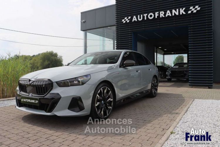 BMW i5 40 M-SPORT-PRO TREKHK DRIV+PARK PRO CARBON - <small></small> 71.950 € <small>TTC</small> - #3