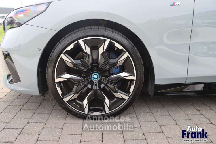 BMW i5 40 M-SPORT-PRO TREKHK DRIV+PARK PRO CARBON - <small></small> 71.950 € <small>TTC</small> - #4