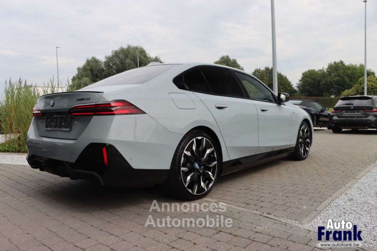 BMW i5 40 M-SPORT-PRO TREKHK DRIV+PARK PRO CARBON - <small></small> 71.950 € <small>TTC</small> - #7